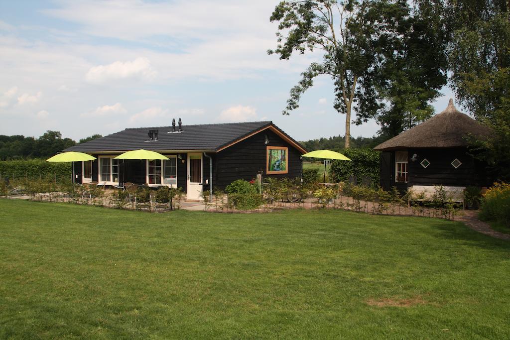 Erve Dikkeboer Bed & Breakfast Bathmen Exterior photo
